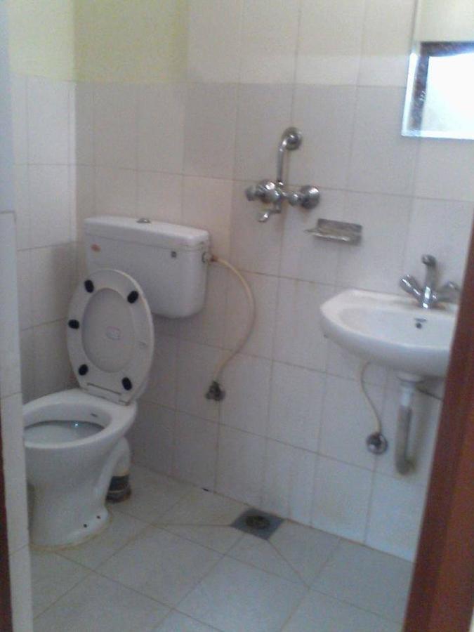 Hotel Sisters Home Катманду Экстерьер фото